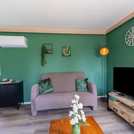 Cozy Chalet In Stegeren With A Terrace المظهر الخارجي الصورة