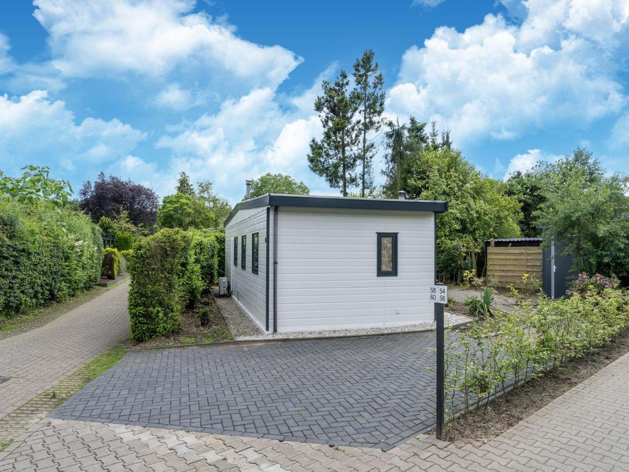 Cozy Chalet In Stegeren With A Terrace المظهر الخارجي الصورة